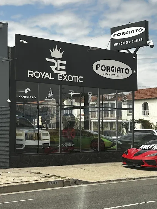 Royal Exotic Car Rental Picture 4