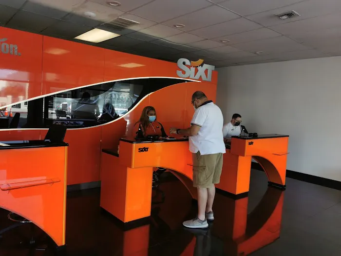 SIXT Rent a Car Beverly Hills Picture 3