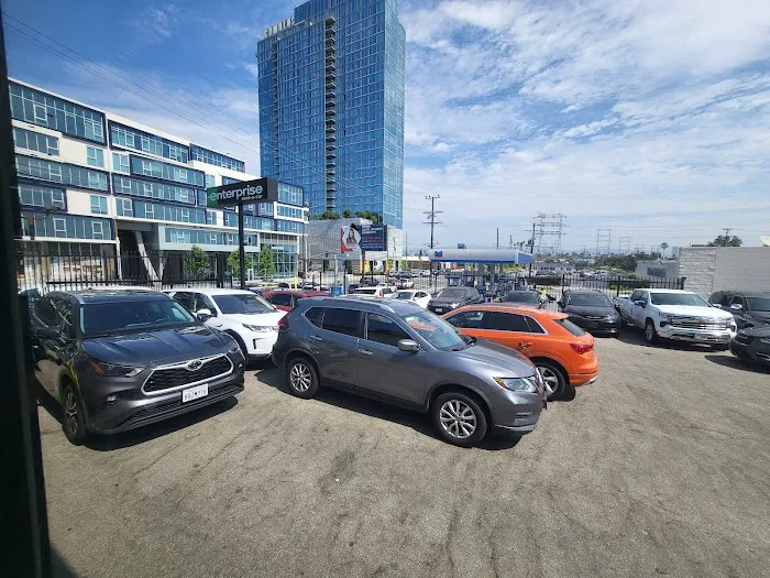 Enterprise Rent-A-Car Picture 7
