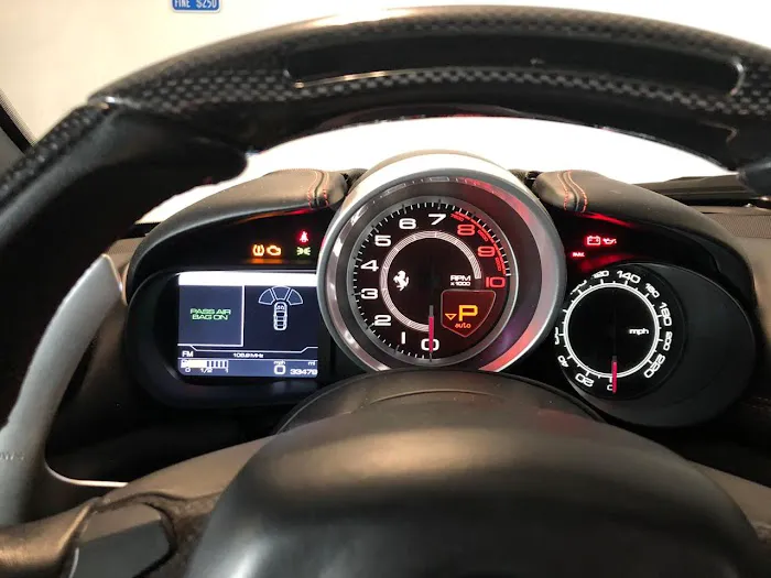 Redline Auto Rentals Picture 8