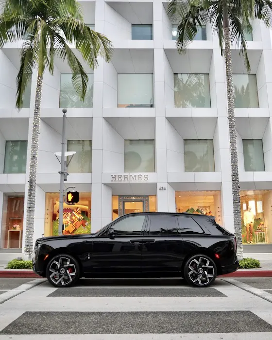 Falcon Car Rental Picture 2