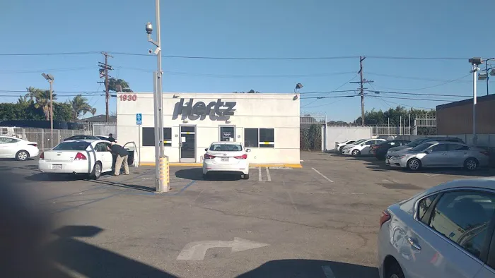 Hertz Car Rental - Los Angeles - Burton House Beverly Hills Picture 9