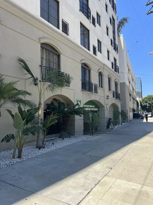 Hertz Car Rental - Los Angeles - Burton House Beverly Hills Picture 6