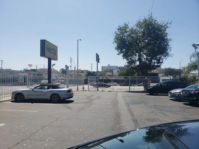 Hertz Car Rental - Los Angeles - Venice Boulevard Picture 5