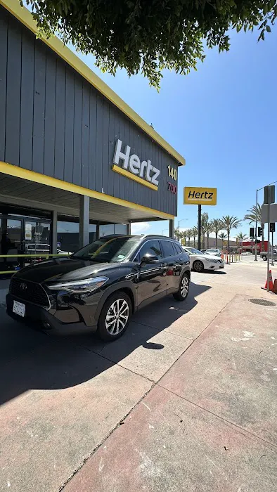 Hertz Car Rental - Inglewood - East Tamarack Avenue Picture 9