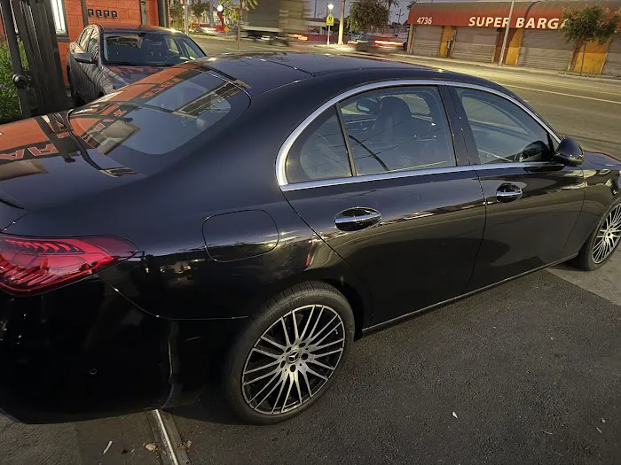 24Seven Rent A Car Picture 6