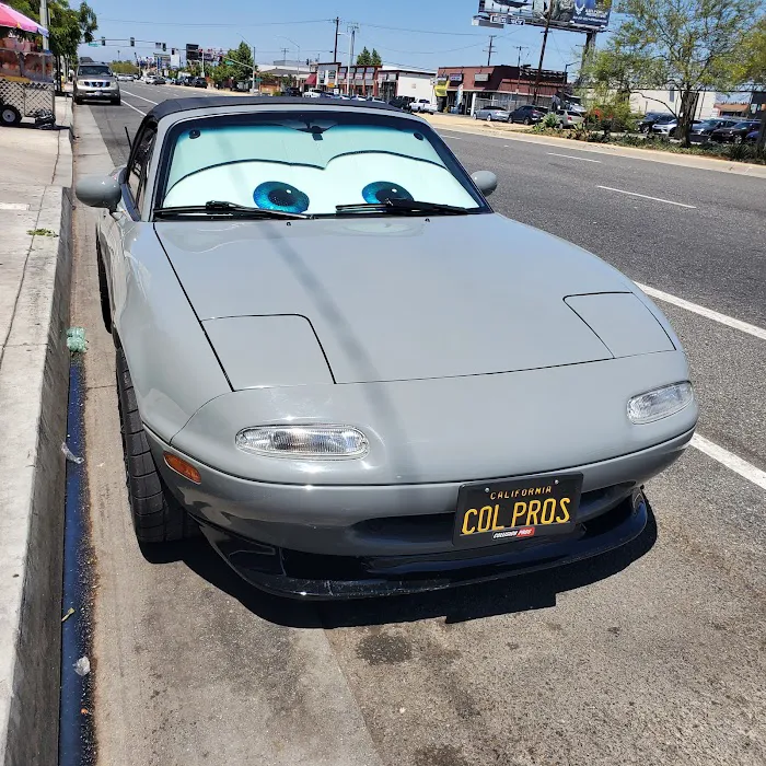 Unique Rent-A-Car Picture 7
