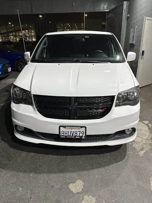 Car X Rental Picture 5