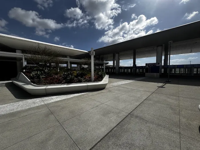 LAX Rental Car Center Picture 4