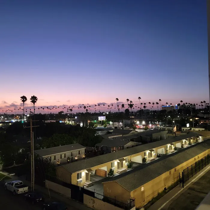 Midway Car Rental and Sales El Segundo Picture 3