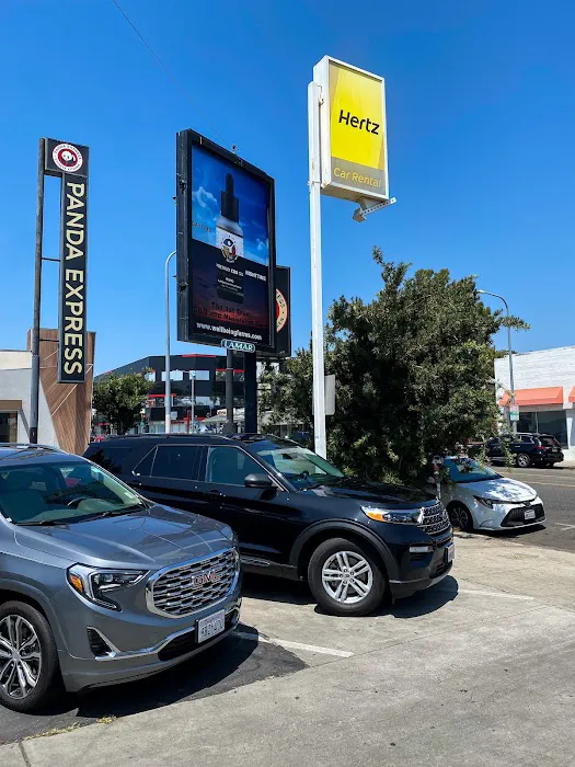 Hertz Car Rental - Los Angeles - Westwood Boulevard Picture 2