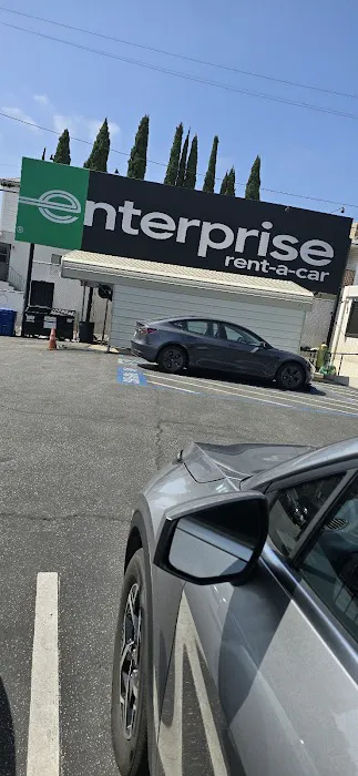 Enterprise Rent-A-Car Picture 4