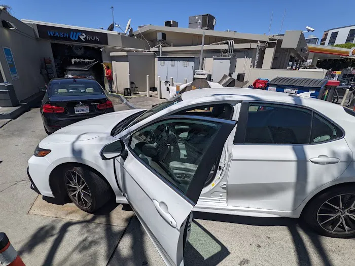 Avis Car Rental Picture 10