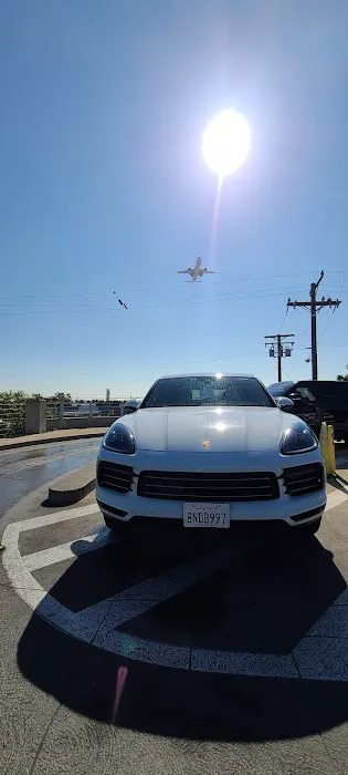 Enterprise Rent-A-Car Picture 7