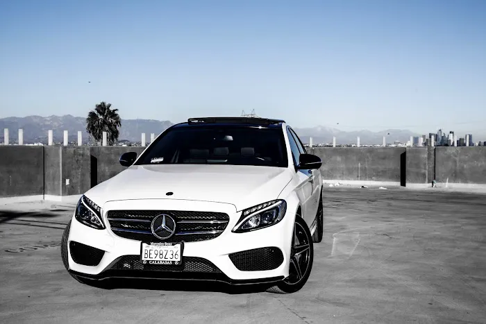 Andeo Rental Car Picture 6
