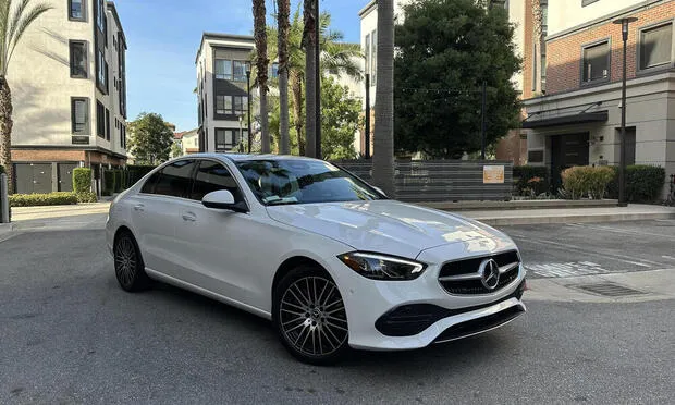 Pacific Coast Car Rental Picture 4
