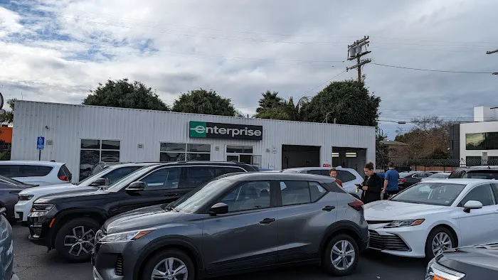 Enterprise Rent-A-Car Picture 2