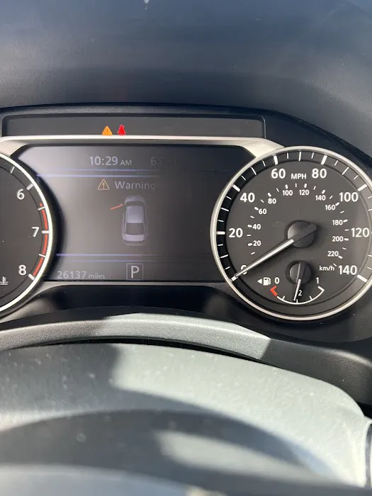 Avis Car Rental Picture 2