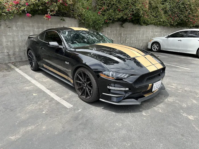 Hertz Car Rental Picture 4