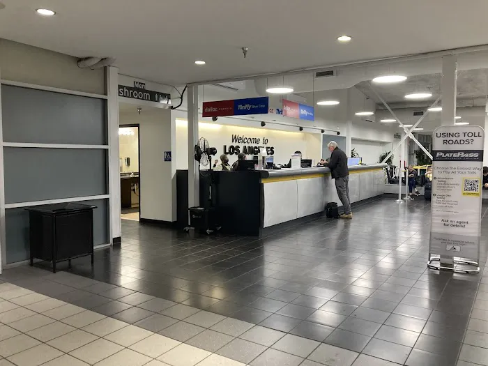 Thrifty Car Rental - Los Angeles International Airport Picture 1