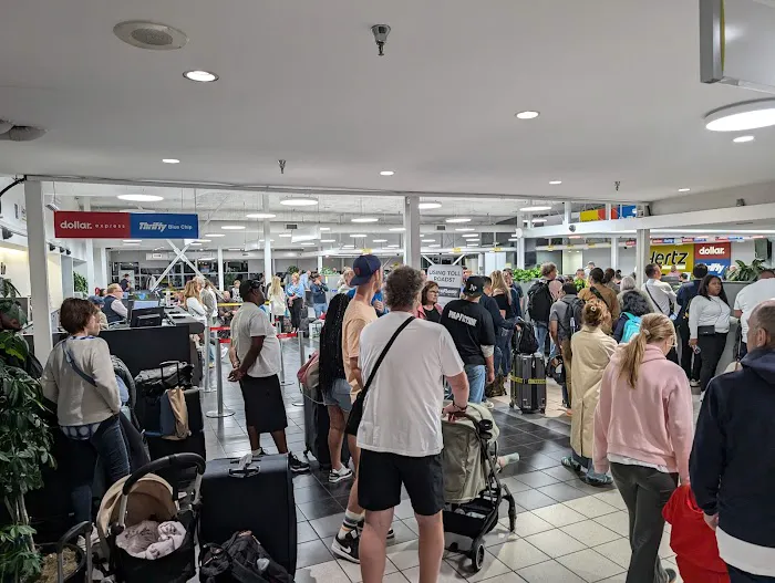 Thrifty Car Rental - Los Angeles International Airport Picture 10