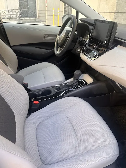 LA OC CAR RENTAL Picture 1