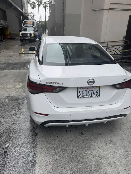 LA OC CAR RENTAL Picture 10