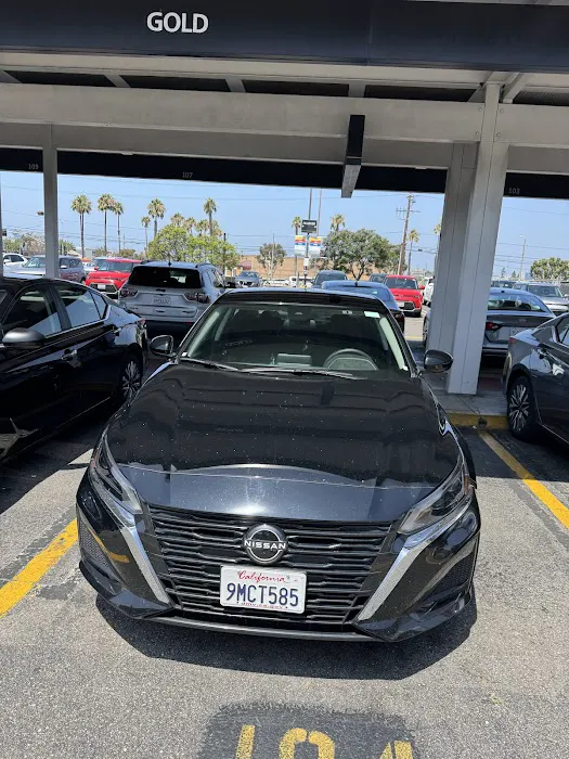 Hertz Car Rental - Los Angeles - Lax Marriott Hotel Picture 7