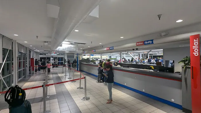 Dollar Car Rental - Dsh Lax Marriott Hotel Picture 6