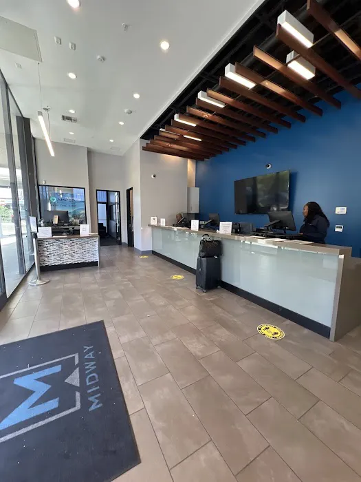 Midway Car Rental LAX Picture 4