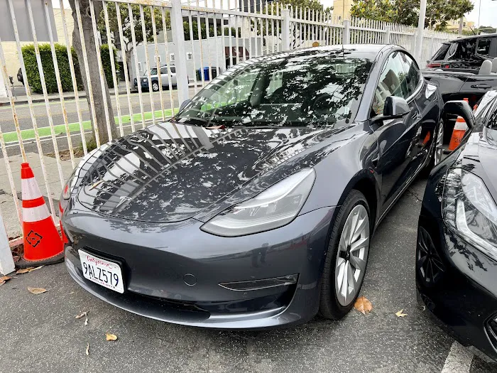 Avis Car Rental Picture 4
