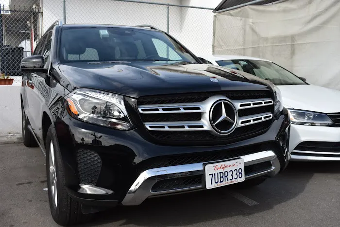 Avis Car Rental Picture 9