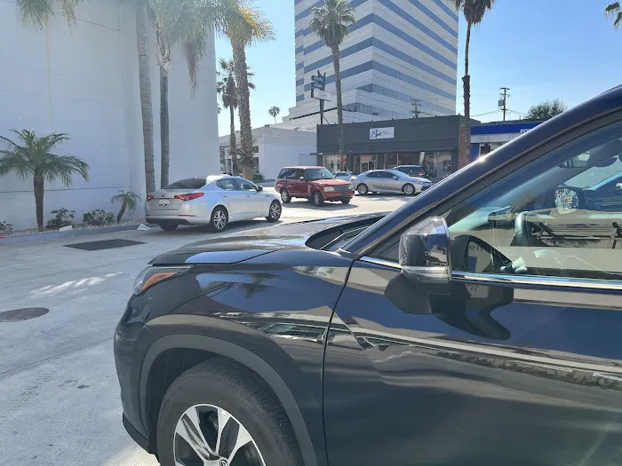 Enterprise Rent-A-Car Picture 10