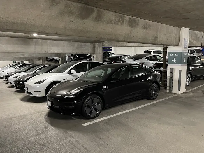 UFODRIVE: 24/7 Car Rental - LAX South Picture 3