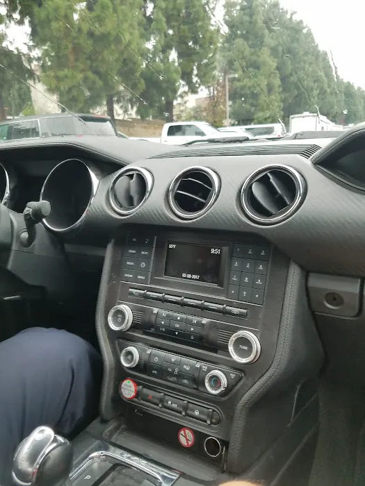 Enterprise Rent-A-Car Picture 7