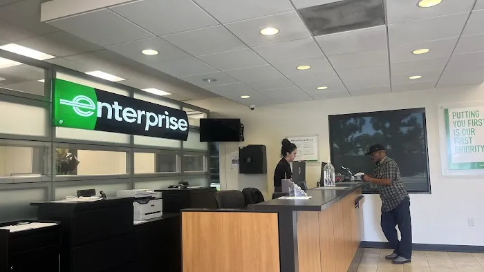 Enterprise Rent-A-Car Picture 1