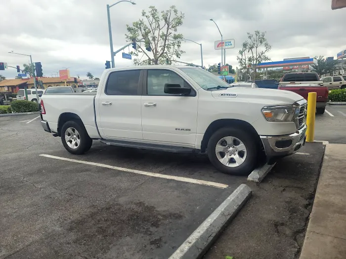 Enterprise Rent-A-Car Picture 4