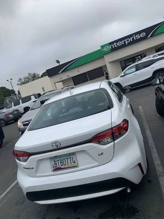 Enterprise Rent-A-Car Picture 5
