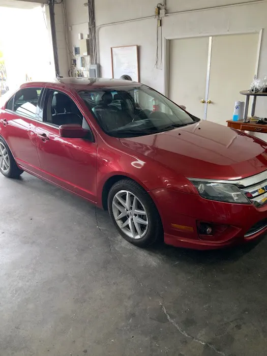 L7 Rental Cars Picture 4