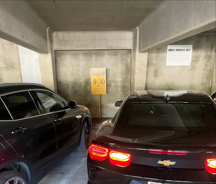 Hertz Car Rental - Anaheim - Marriott Hotel Picture 8