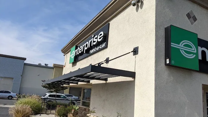 Enterprise Rent-A-Car Picture 7