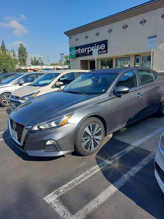 Enterprise Rent-A-Car Picture 5