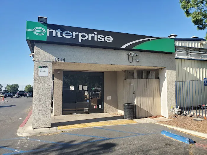 Enterprise Rent-A-Car Picture 10