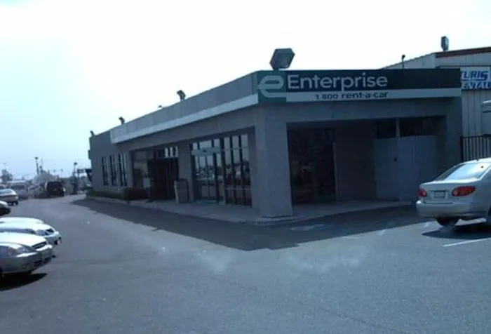 Enterprise Rent-A-Car Picture 4