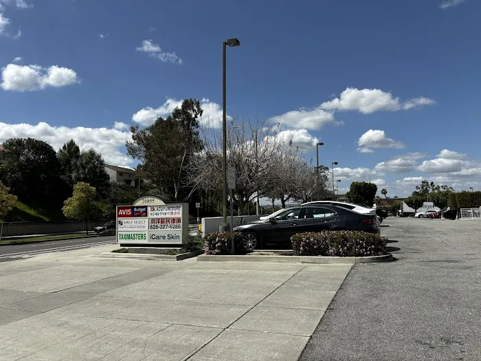 Avis Car Rental Picture 2
