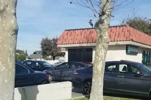 Auto Service Center