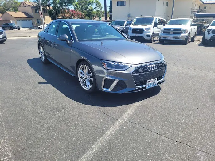 Enterprise Rent-A-Car Picture 9