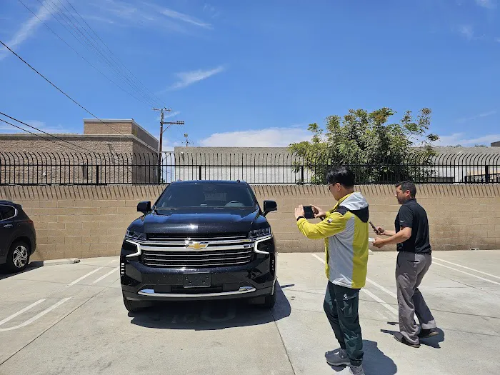 Hertz Car Rental - Santa Ana - South Main Street Picture 6