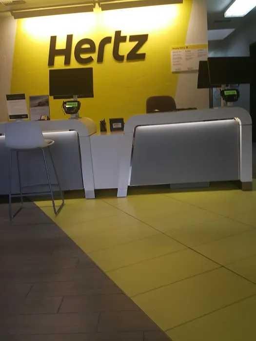 Hertz Car Rental - Santa Ana - South Main Street Picture 2