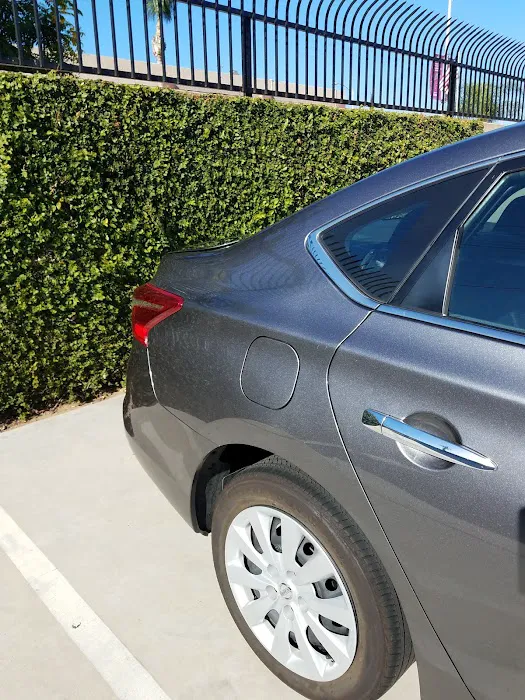 Hertz Car Rental - Santa Ana - South Main Street Picture 7